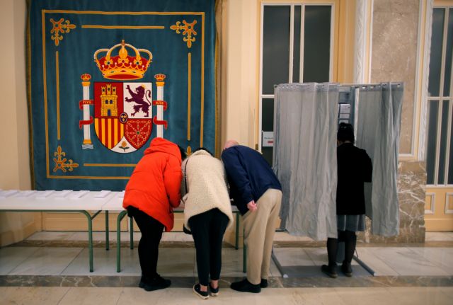 Ισπανία: Ανοιξαν οι κάλπες για τις βουλευτικές εκλογές