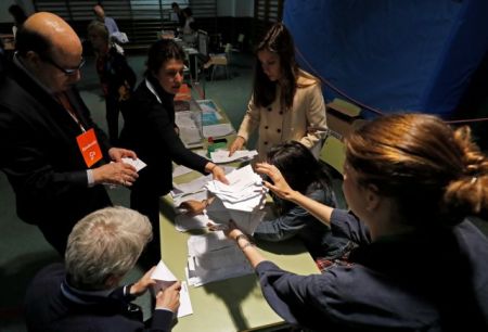 Ισπανία – Exit poll:  Μπροστά οι Σοσιαλιστές χωρίς απόλυτη πλειοψηφία
