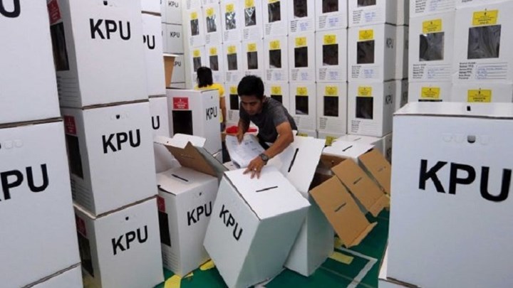 270 υπάλληλοι πέθαναν από κούραση μετρώντας ψήφους στην Ινδονησία