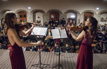 Οι 12χρονοι «μάνατζερ» της κλασικής μουσικής