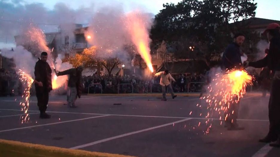 Καλαμάτα: Οργή κατά του σαϊτοπόλεμου μετά το θάνατο του εικονολήπτη – Στον ανακριτή 7 συλληφθέντες