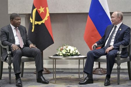 Η Ρωσία θέλει να βάλει πόδι στην Αφρική