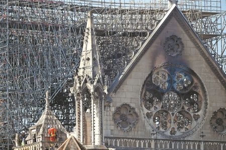 Νοτρ Νταμ Η Παναγία που ένωσε τον κόσμο και δίχασε τους Γάλλους