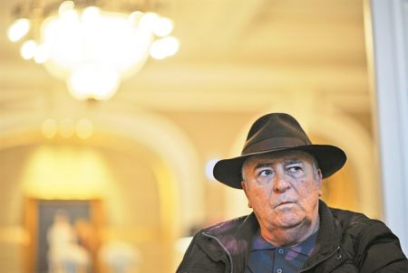 Το… τελευταίο αφιέρωμα