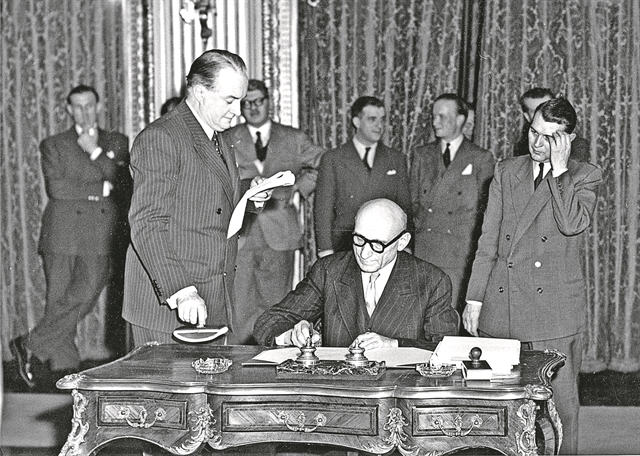 Εκτελεστές ιδεολογιών