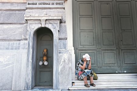 Τα κοινωνικά τραύματα μιας χρεοκοπίας