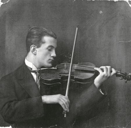 «Ο δικός μας          Νίκος Σκαλκώτας»