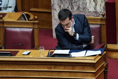 Η αγωνία του Τσίπρα για την τηλεθέαση