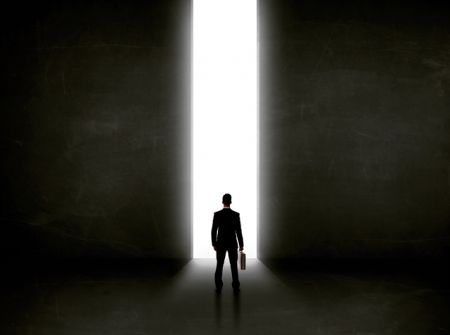 PwC: Η οικονομία μέσα στην κρίση συρρικνώθηκε αλλά δεν μεταρρυθμίστηκε