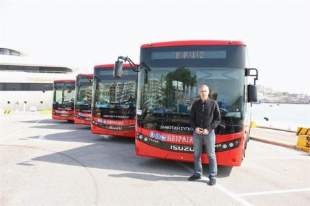 Γ. Μώραλης: «Πάρτε το κόκκινο»… λεωφορείο