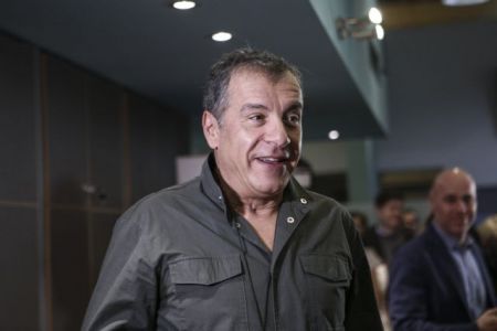 Θεοδωράκης: Πρωτομαγιά δεν είναι να αφήνεις το αεροδρόμιο χωρίς μετρό