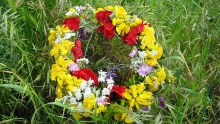 Μαγιάτικο στεφάνι από την Αρχαιότητα