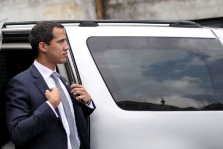 Βενεζουέλα: Ο Γκουαϊδό καλεί τους πολίτες να ασκήσουν πίεση στον στρατό