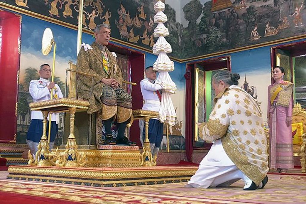 Ο απρόβλεπτος βασιλιάς της Ταϊλάνδης