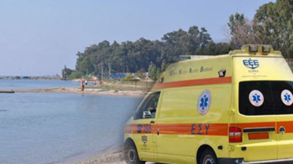 400 θάνατοι κάθε χρόνο στην παραλία – 6 στους 10 δεν ξέρουν να κολυμπούν | tovima.gr