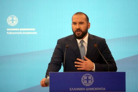 Τζανακόπουλος: Εμείς καταθέτουμε μομφή στον Μητσοτάκη…