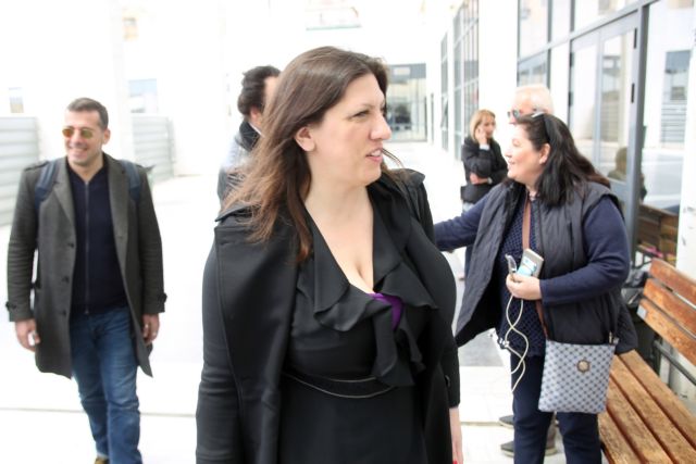 Επίθεση Κωνσταντοπούλου σε Τσίπρα για παροχές και κότερο