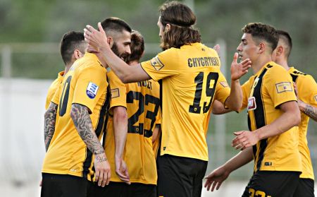 Γι’ αυτό θα φορέσει μαύρα περιβραχιόνια στον τελικό η ΑΕΚ