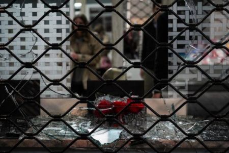 Ανοχή ή συνενοχή στη βία