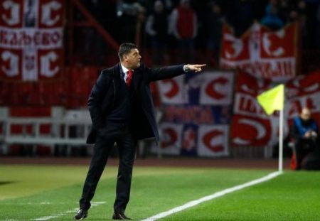 Φεύγει από τον Ερυθρό Αστέρα ο Μιλόγεβιτς