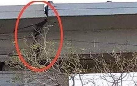 Φαληρικό Δέλτα: Καταγγελίες Τσελέντη για τεράστια ρωγμή στη γέφυρα