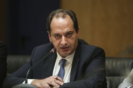 Σκληρή απάντηση Σπίρτζη κατά Τσελέντη: Να συνετιστεί γιατί υπάρχει και άλλη εκδοχή