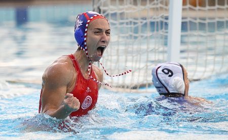 Μεγάλο «διπλό» του Ολυμπιακού και ο τίτλος θα κριθεί στον Πειραιά