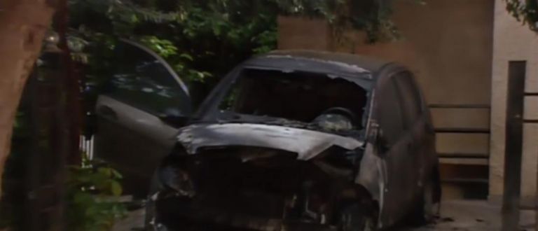 Πυρπόλησαν το αυτοκίνητο της δημοσιογράφου Μίνας Καραμήτρου | tovima.gr