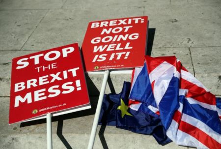 Brexit: Τη συνέχιση των συνομιλιών με το Εργατικό κόμμα αποφάσισε η κυβέρνηση