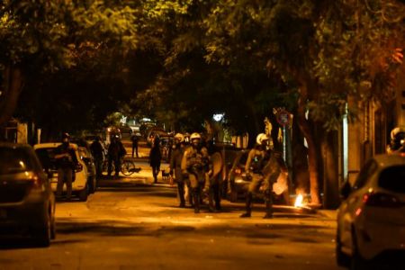 Χρηστίδης: Πάνω από 40 μολότοφ στη Χαρίλαου Τρικούπη