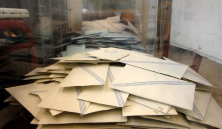 Οι προβλέψεις δύο κορυφαίων δημοσκόπων για το αποτέλεσμα των ευρωεκλογών