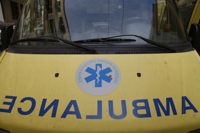 Λαμία: Σύγκρουση λεωφορείου με μηχανάκι – Δύο τραυματίες