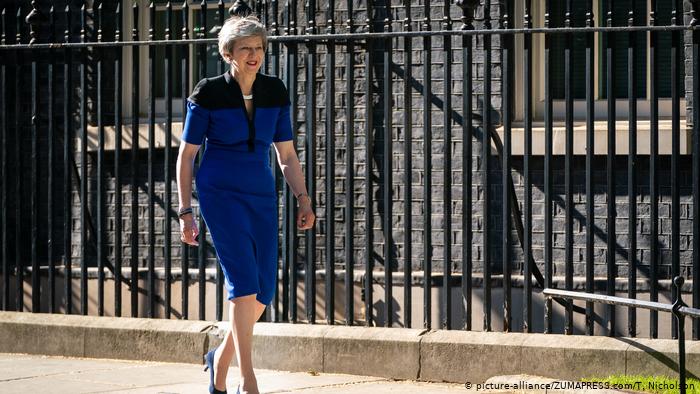 DW: Νέα πρωτοβουλία Μέι για το Brexit