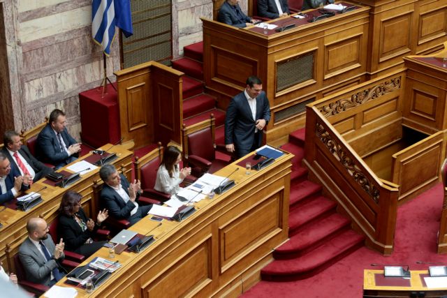 Ο Τσίπρας πλειοδοτεί σε παροχολογία προαναγγέλοντας νέα μέτρα