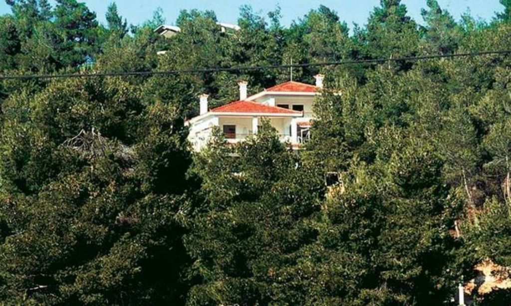 Συνεχίζει η κυβέρνηση τα δωράκια – τροπολογίες προς άγραν ψήφων