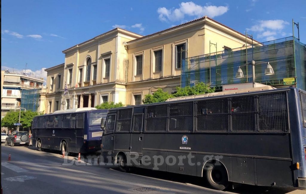 Με ΜΑΤ η ομιλία Τσίπρα στην Λαμία