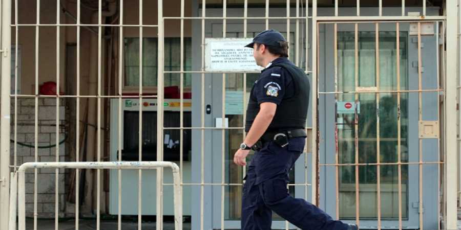 Στον χορό των επιδομάτων και οι σωφρονιστικοί υπάλληλοι