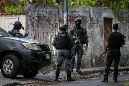 Ουάσινγκτον: Έφοδος της αστυνομίας στην πρεσβεία της Βενεζουέλας