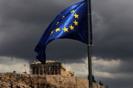 Deutsche Welle: Σε κίνδυνο η οικονομική ανάκαμψη στην Αθήνα