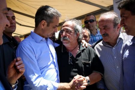 Μητσοτάκης : Ο Τσίπρας διχάζει εγώ ενώνω