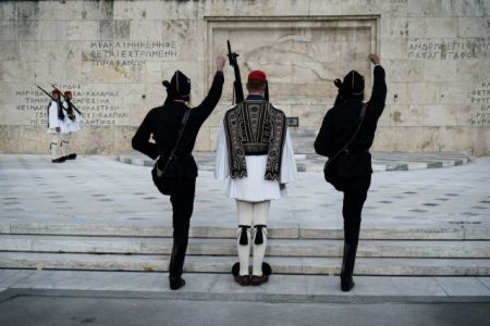 Με Πόντιους Εύζωνες η αλλαγή της Προεδρικής Φρουράς