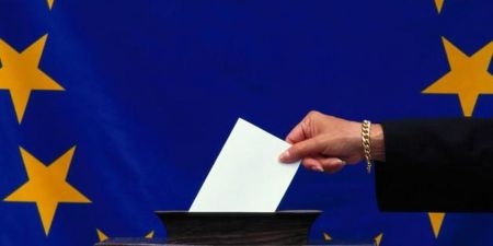 Παροχές και ευρωεκλογές αυξάνουν το ρίσκο της Ελλάδας