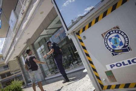 Πώς λειτουργούν τα γραφεία ταυτοτήτων και διαβατηρίων ενόψει εκλογών