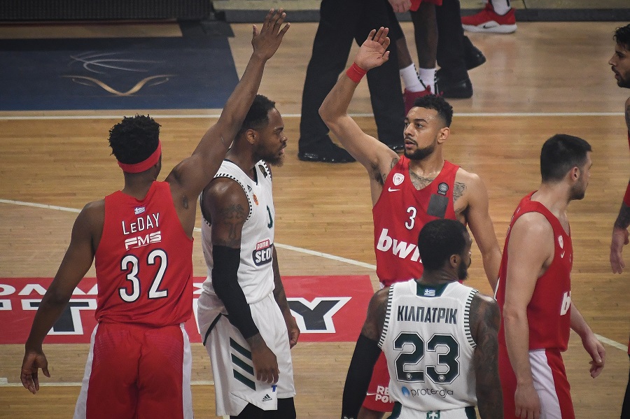 «Παίκτη του Ολυμπιακού θέλει η Ζαλγκίρις Κάουνας»