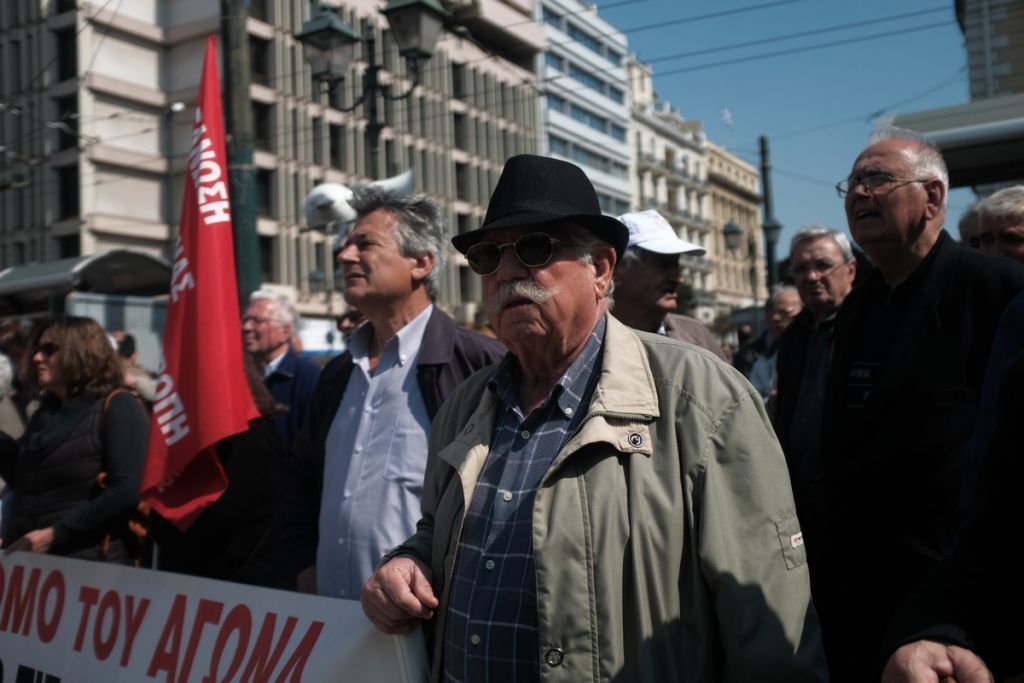 Τσίπρας:  Οι συνταξιούχοι πήραν λιγότερα από τι; Από αυτά που δεν έπαιρναν;