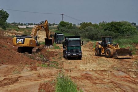 Επενδυτικό κενό €1,4 δισ. ετησίως στα έργα υποδομών μέσα στην κρίση