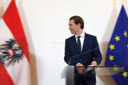 Αυστρία: Σκάνδαλο μεν νέα συγκυβέρνηση δε