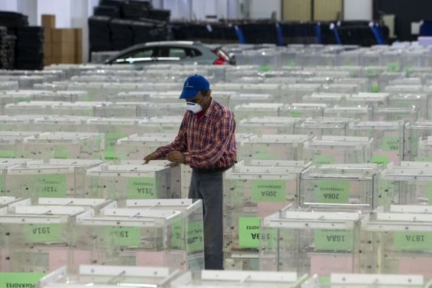 Δημοσκόπηση: Προβάδισμα 7 μονάδων της ΝΔ έναντι του ΣΥΡΙΖΑ στις ευρωεκλογές