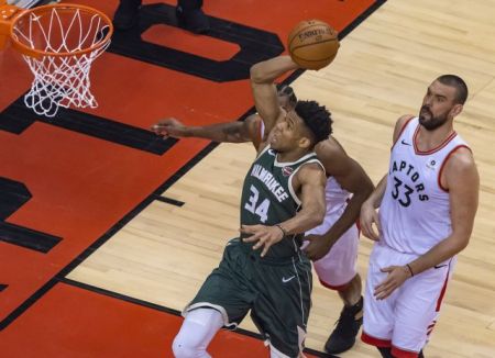 Νέα διάκριση για Αντετοκούνμπο : Στην κορυφαία 5άδα του NBA