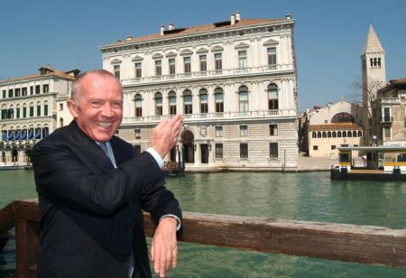 Η Notre-Dame σάς… ευγνωμονεί